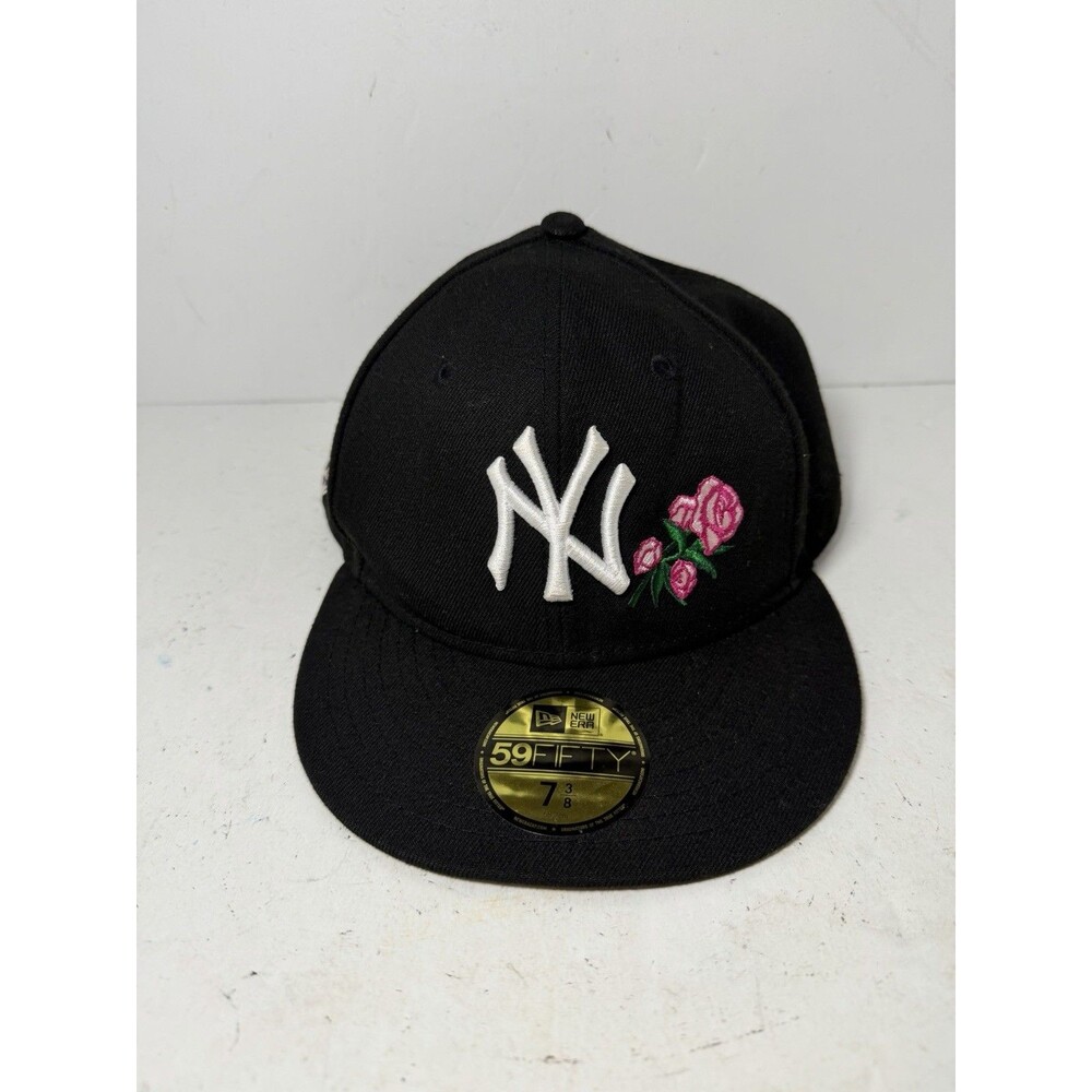 New York Yankees Hat New Era 59FIFTY 1998 World Series Cap 7 3/8 Black Floral